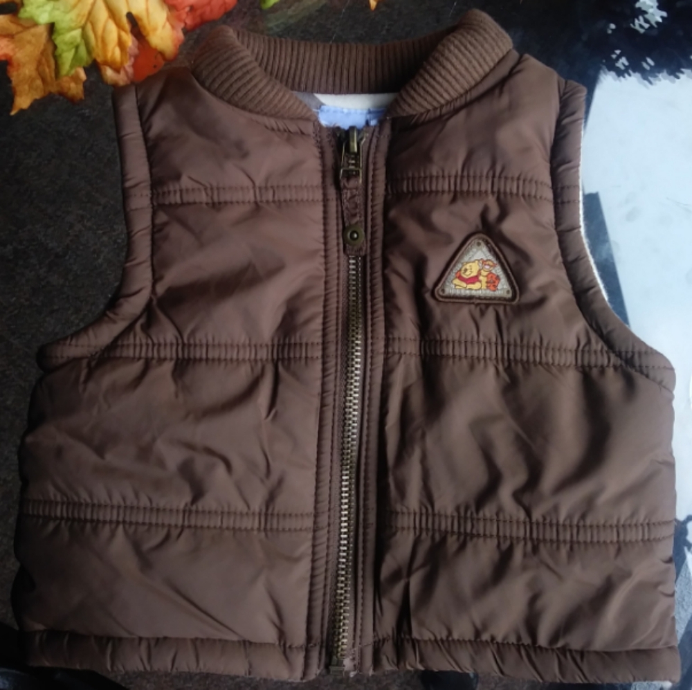 Vintage Winnie The Pooh Puffer Vest Brown